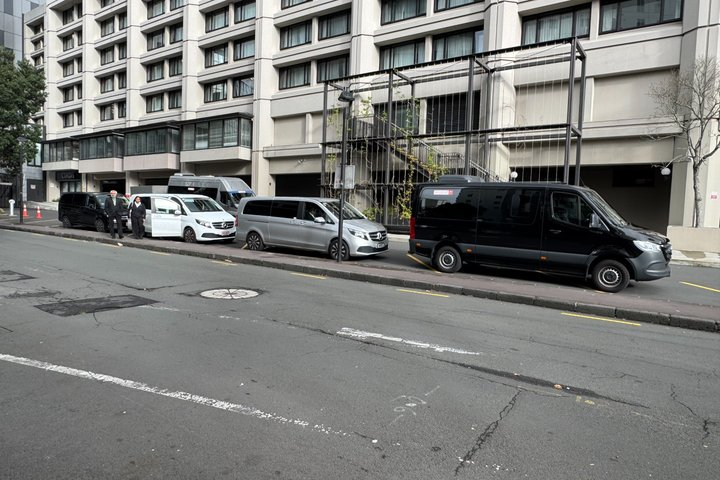 Auckland Cruise Wharf & Airport Transfers - Photo 1 of 11
